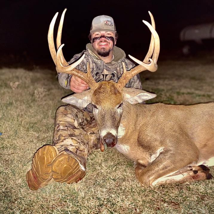 Oklahoma Trophy Whitetail Bow Hunt with Washita River Outfitters